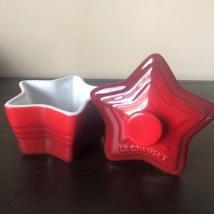 NWOT Le Creuset Star Ramekin w/lid